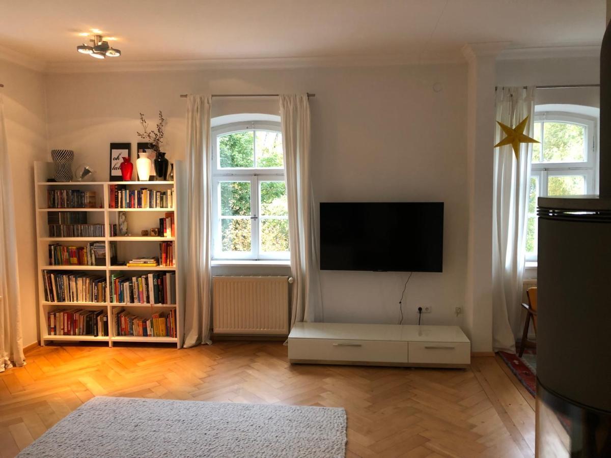 Haus Mit Geschichte In *